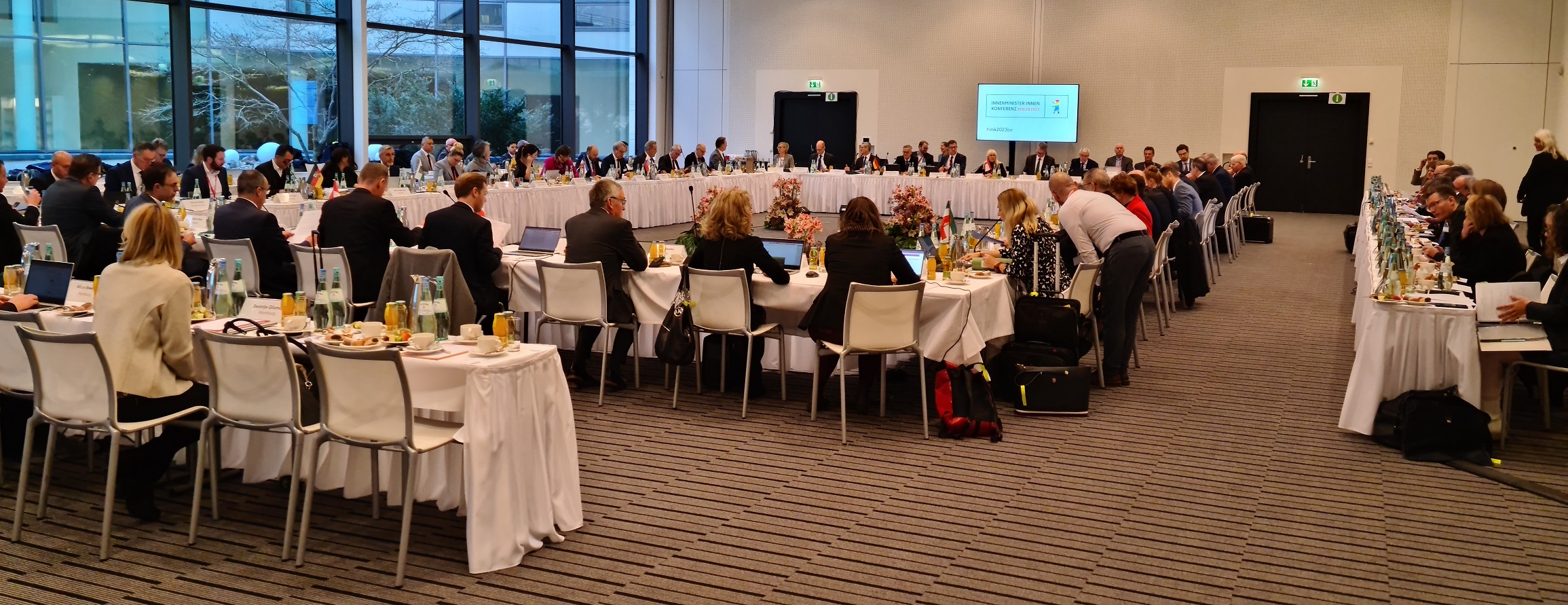 Blick in den Konferenzsaal der IMK-Herbstkonferenz 2023